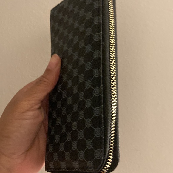 Wallet - Picture 4 of 7